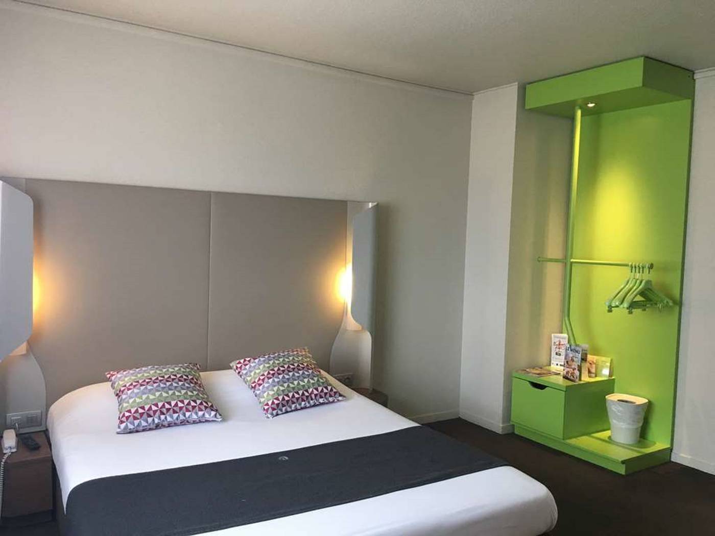 CAMPANILE-MARNE-LA-VALLEE--------Bussy-Saint-Georges-Room-13