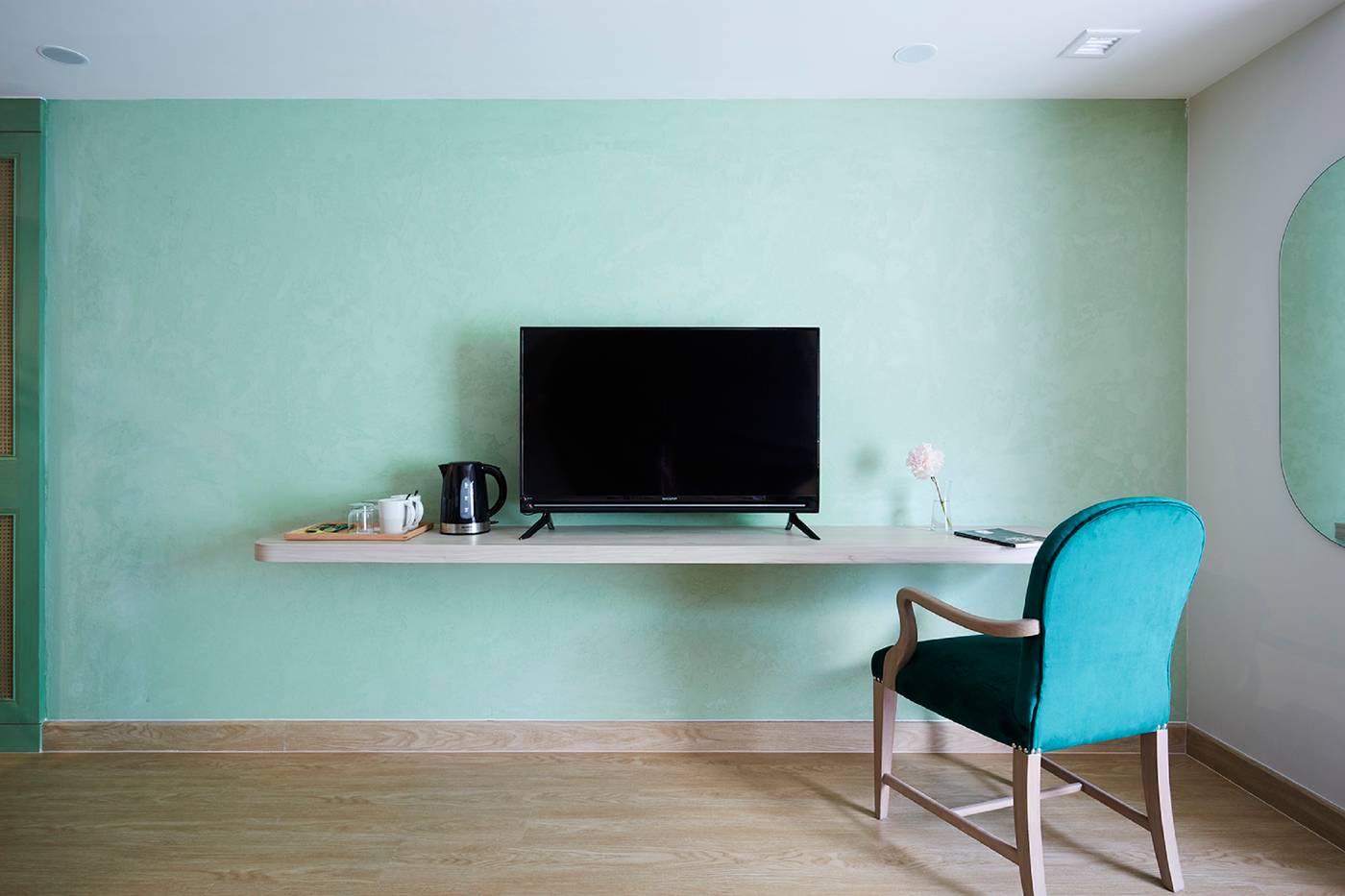 56-Surawong-Hotel-Bangkok-Room-16