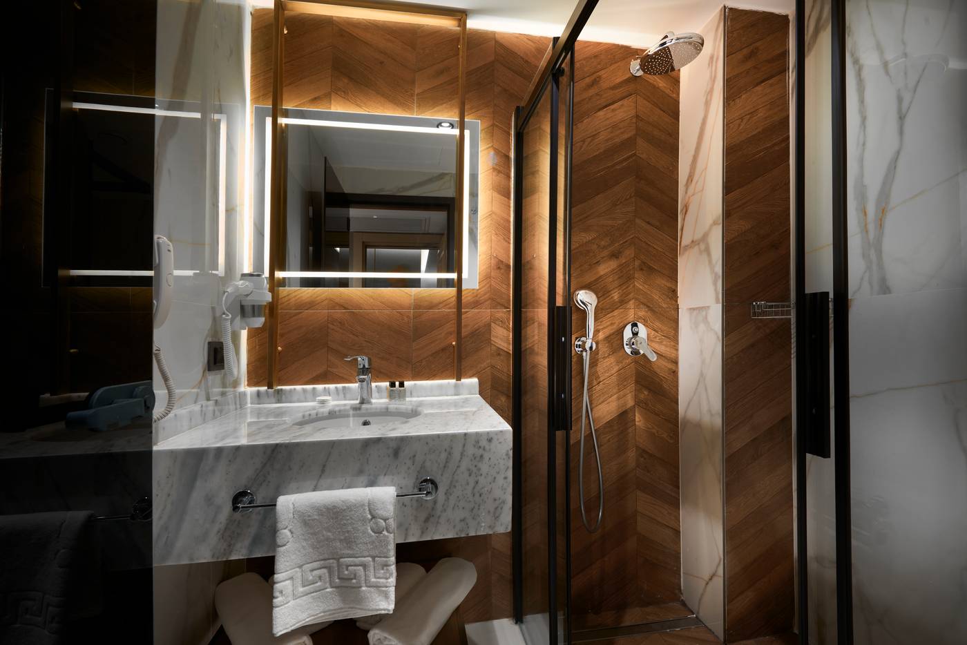 Dundar-Hotel---Spa-Room-8