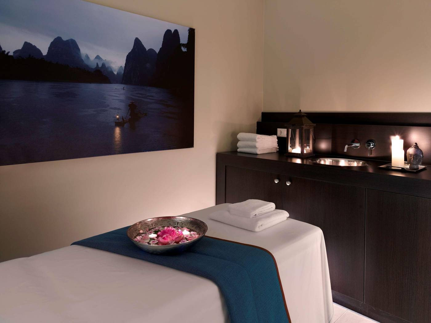 Park-Plaza-Amsterdam-Airport-Sports-and-Entertainment-52