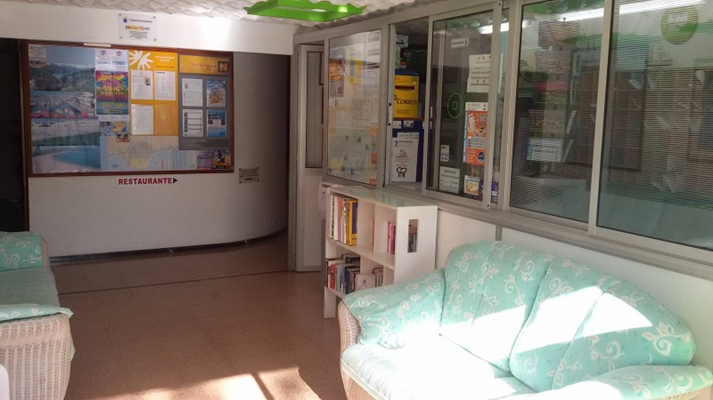 Los-Aguacates-Lobby-26