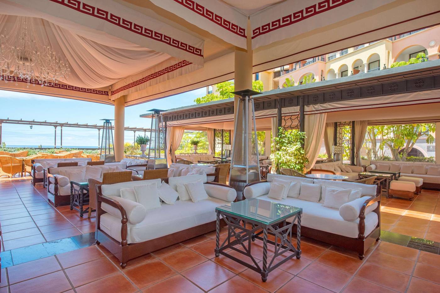 IBEROSTAR-Anthelia-Bar-50