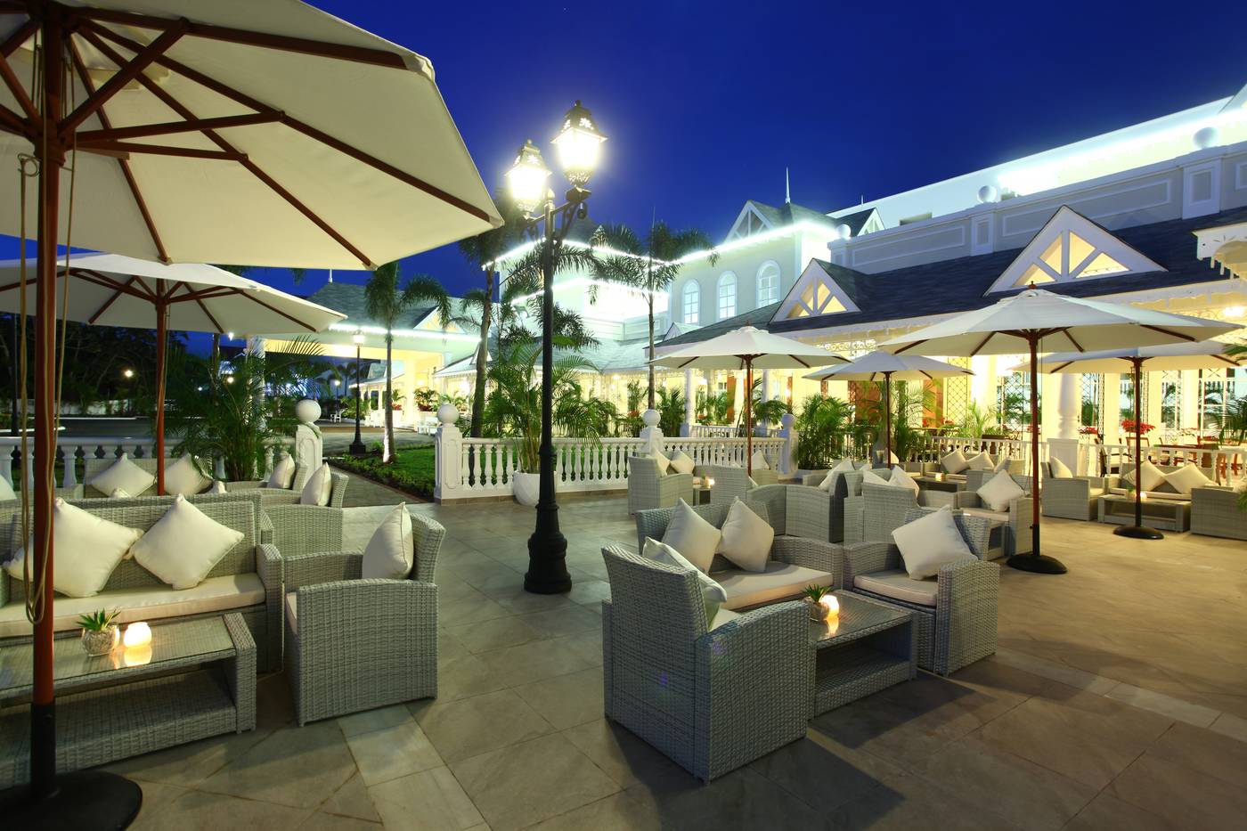 Luxury-Bahia-Principe-Runaway-Bay-All-Inclusive-Adults-Only-Terrace-14