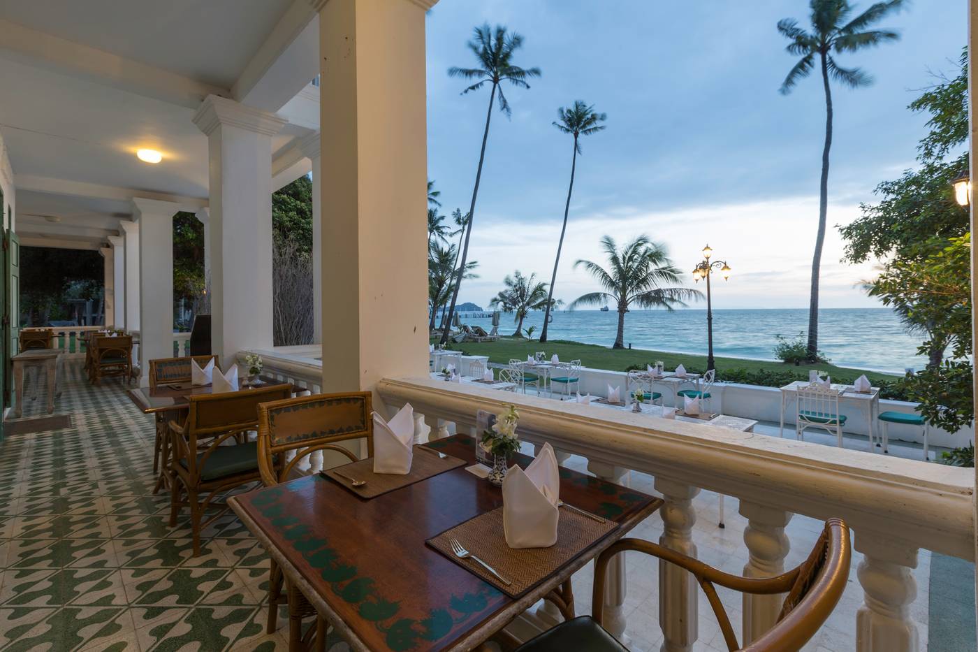 Cape-Panwa-Hotel-Phuket-Restaurant-6