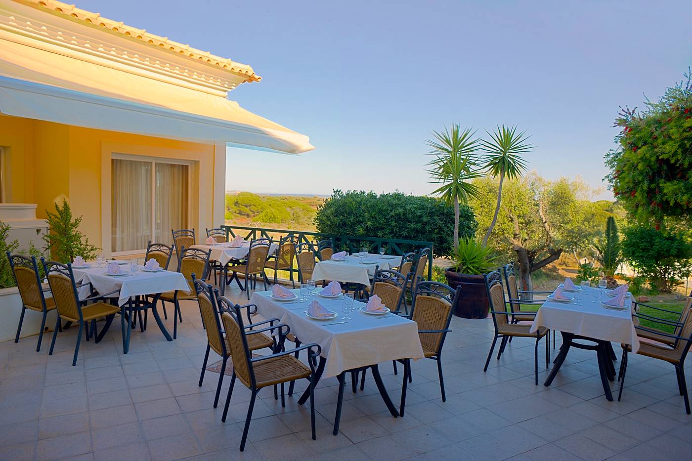 AP-Adriana-Beach-Resort---Praia-da-Fal-sia---Albufeira-Restaurant-12