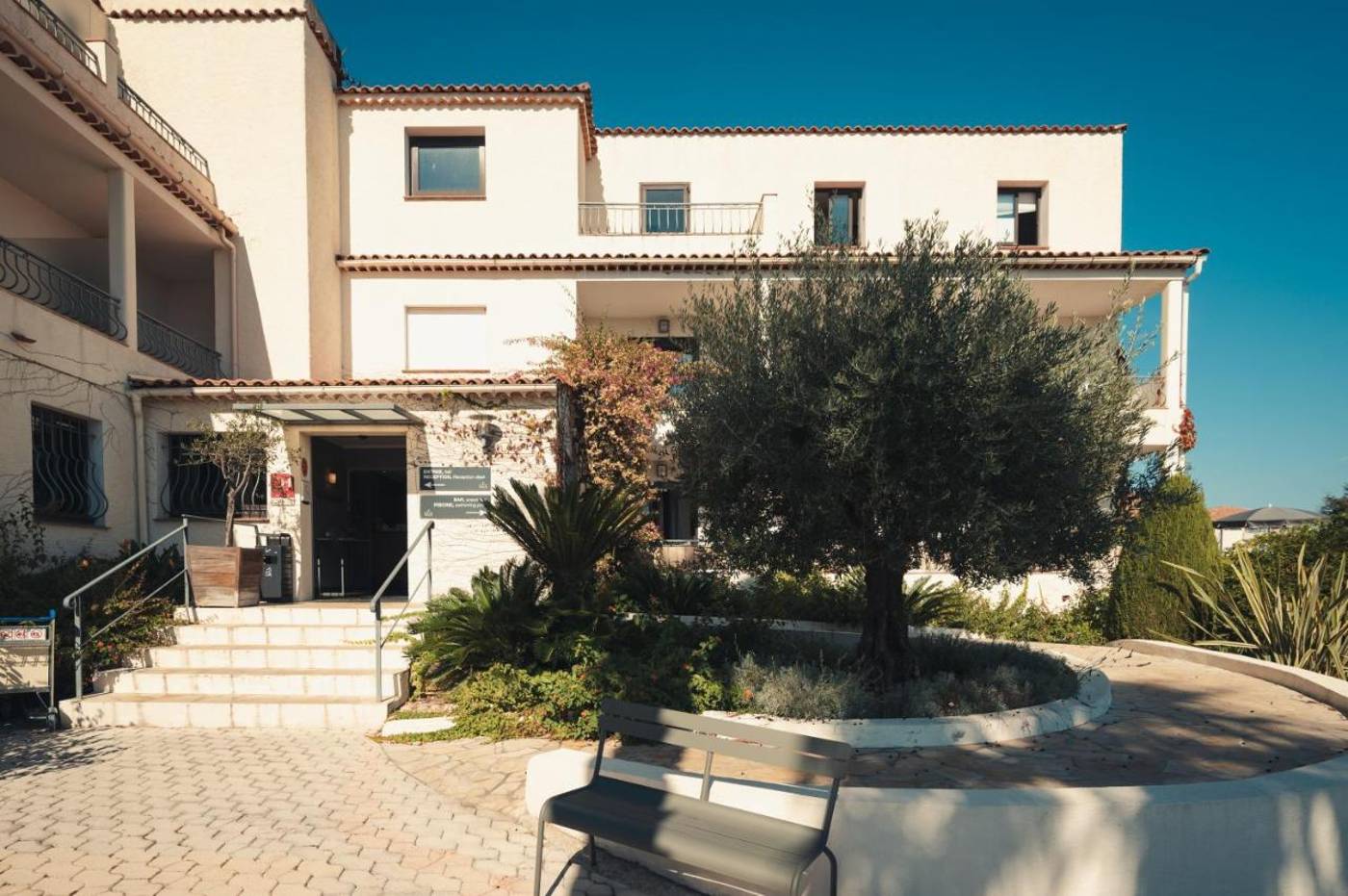 Hotel-Le-Catalogne-General-view-16