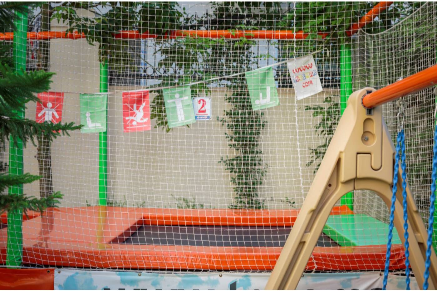 Well-Palace-Side-Sports-and-Entertainment-57