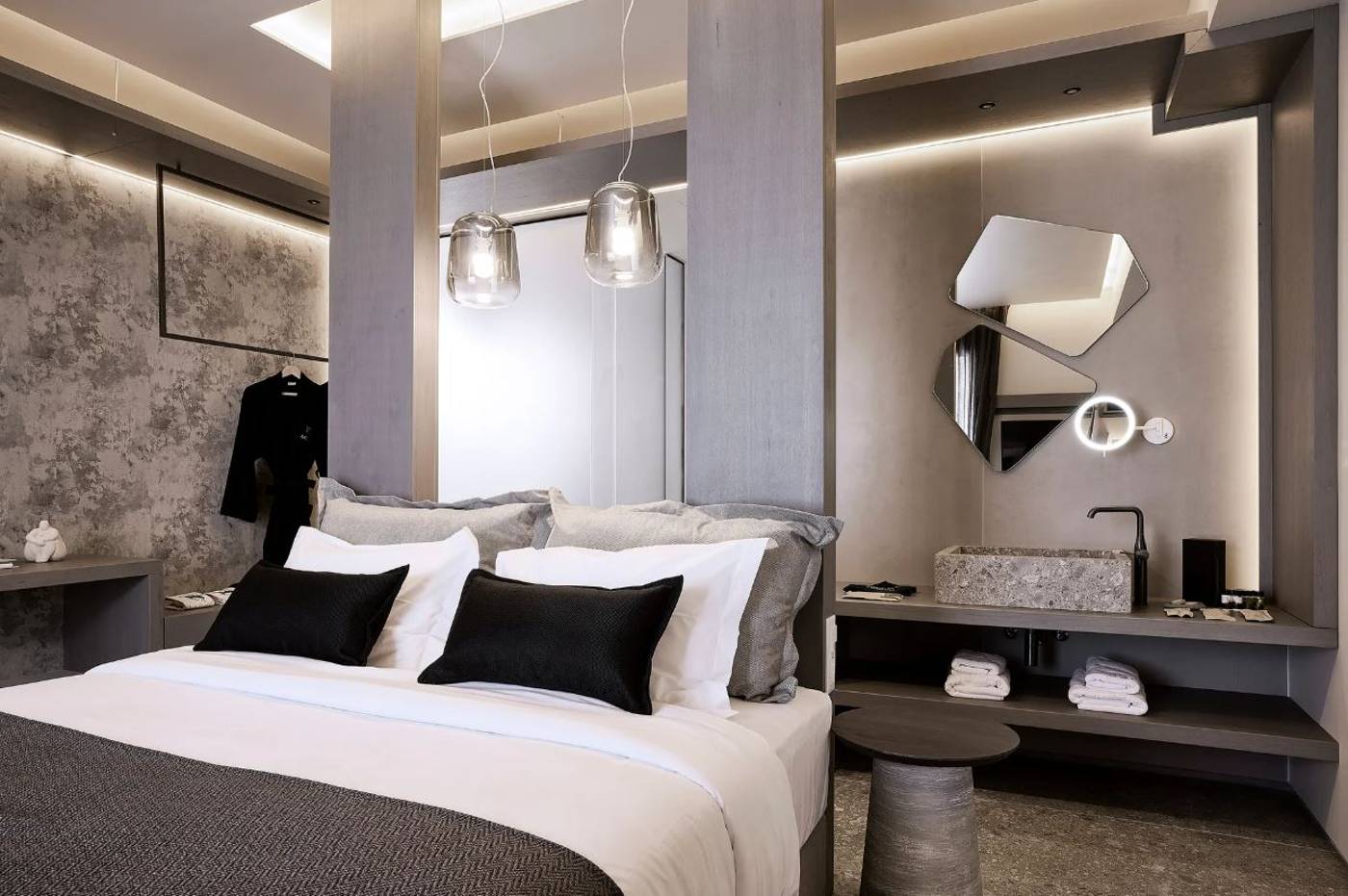 Amazon-Mykonos-Resort---Spa-Room-31