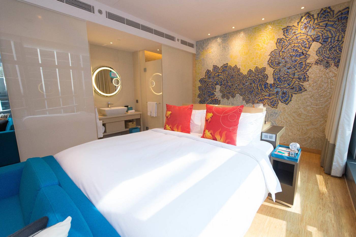 Hotel-Indigo-Hong-Kong-Island-Room-27