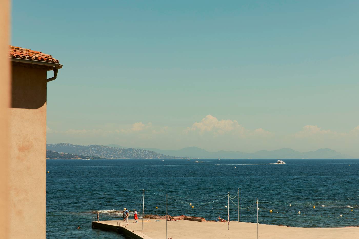 Hotel-La-Ponche-Room-5