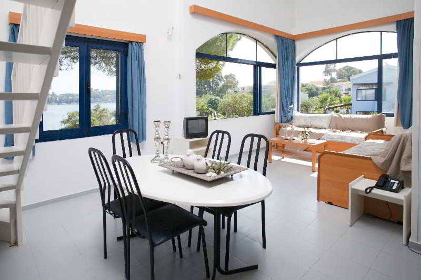 Govino-Bay-Apartments-Room-61