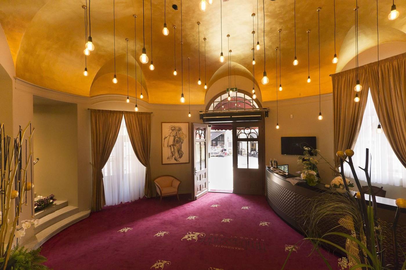Grandhotel Ambassador Narodni Dum-Czech Republic-KARLOVY VARY -Lobby-4