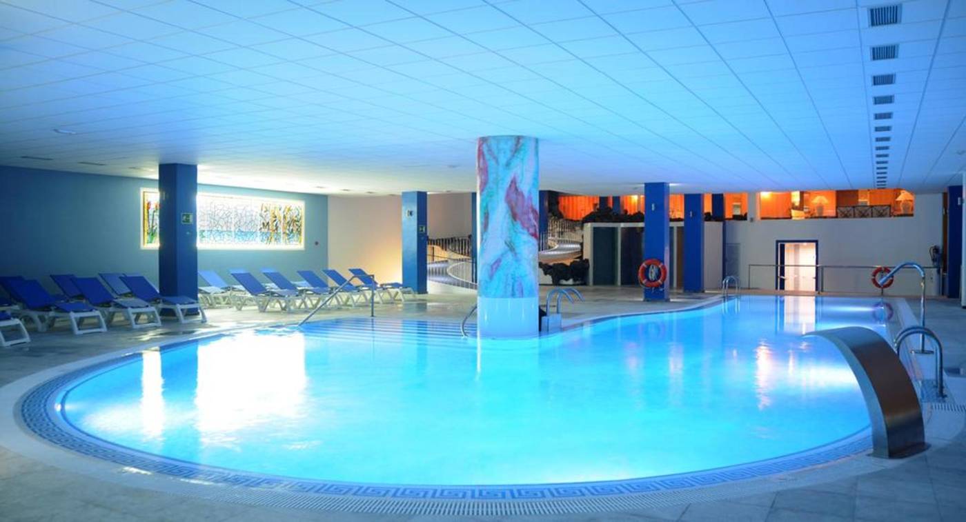 Hotel-Spa-La-Quinta-Park-Suites-Pool-27