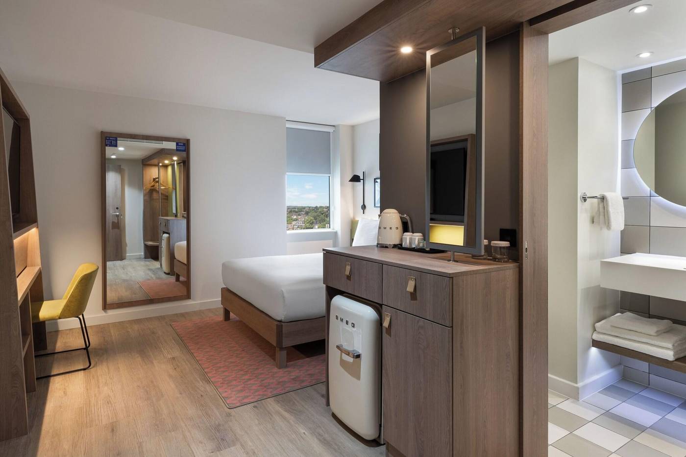 Hampton-by-Hilton-Dublin-City-Centre-Room-6