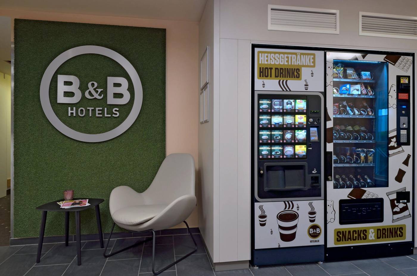 B-B-Hotel-Koln-West-Lobby-18