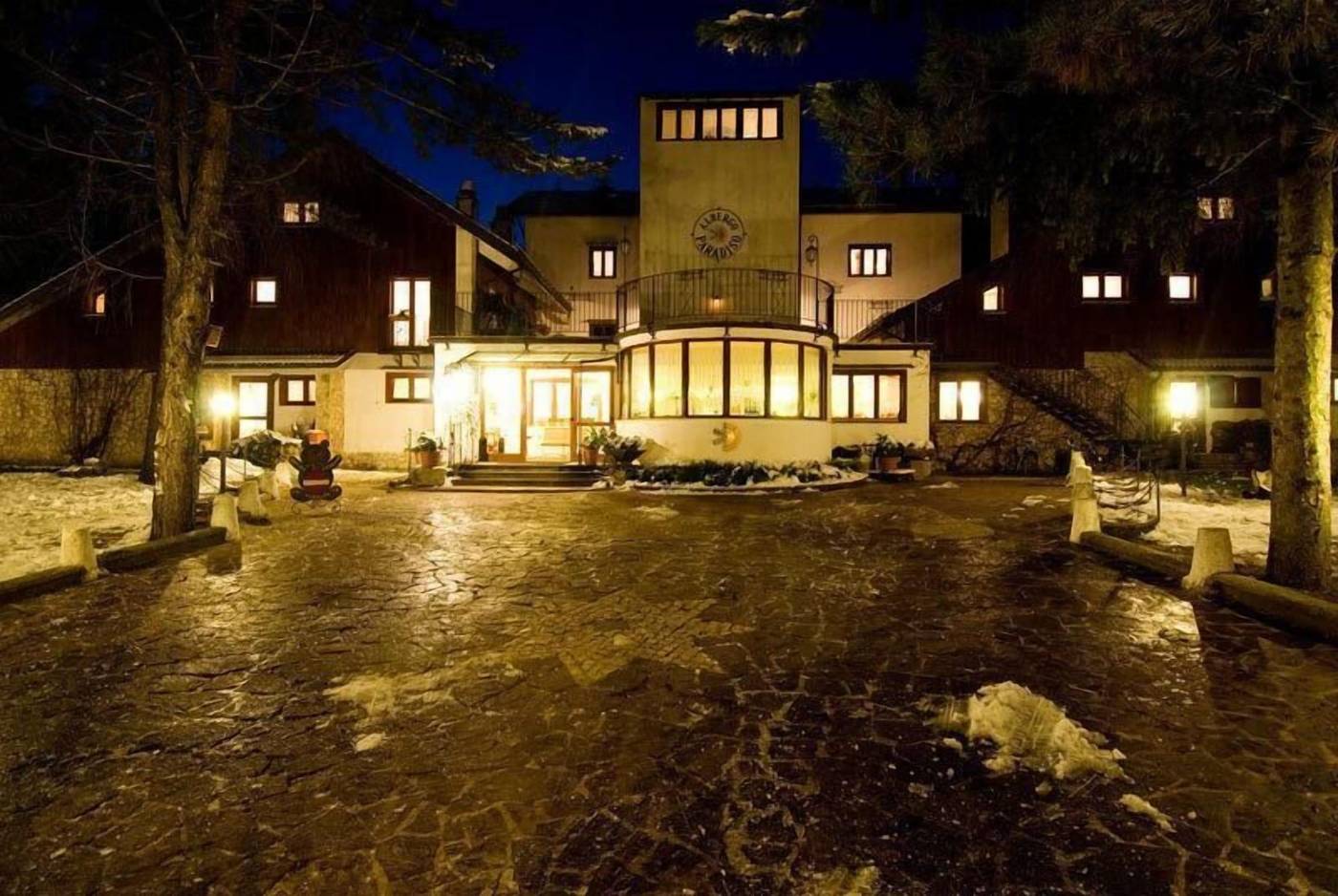 LH Albergo Paradiso-Italy-PESCASSEROLI-General view-5