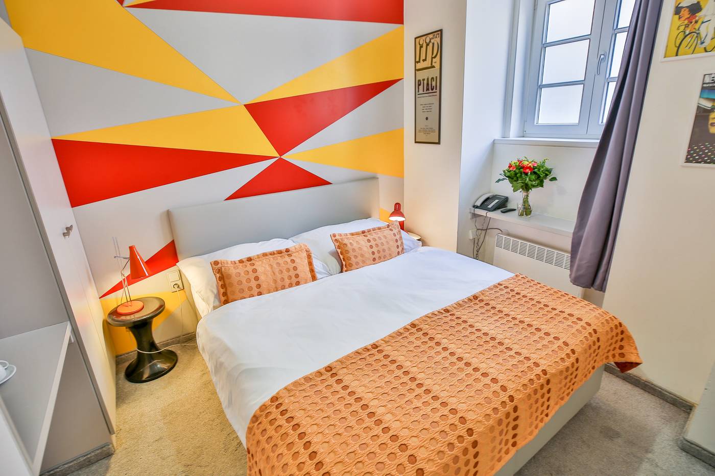 Vintage-Design-Hotel-Sax-Room-2