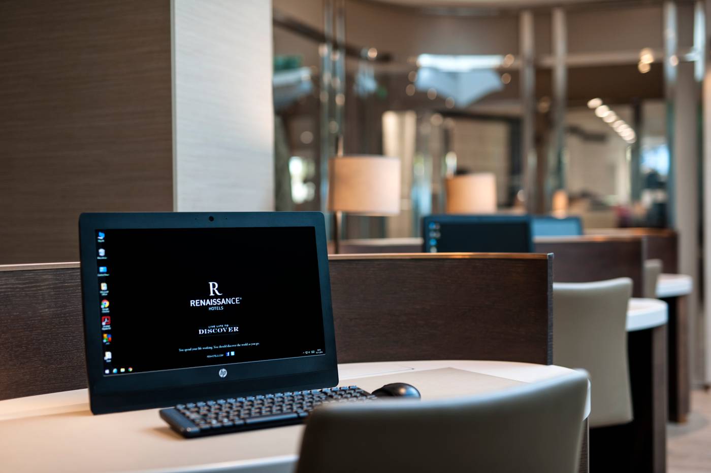 Renaissance-Polat-Istanbul-Lobby-25