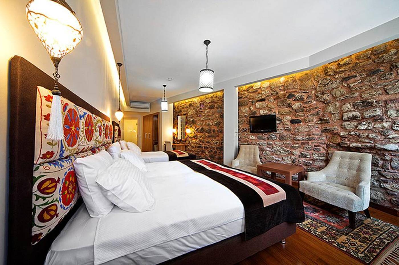 Hippodrome-Special-Room-15