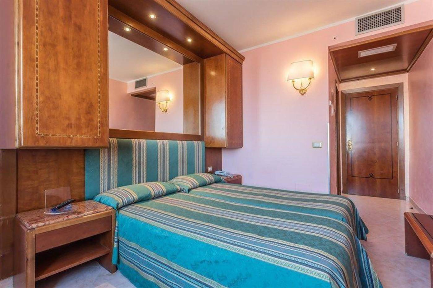 Raeli-Hotel-Siracusa-Room-16