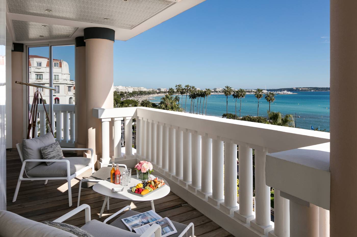 H----tel-Barri----re-Le-Majestic-Cannes-Room-83