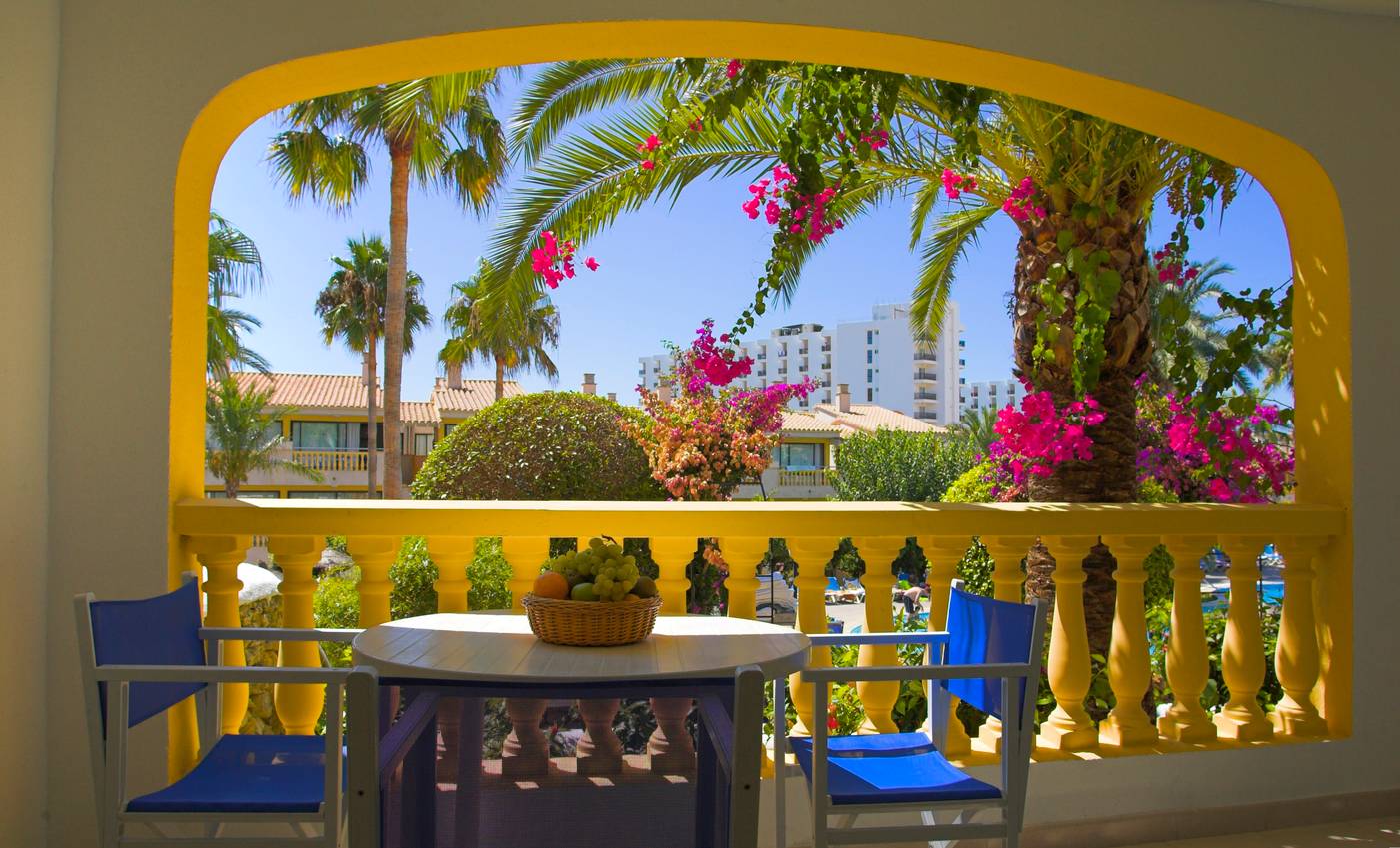 Royal-Son-Bou-Family-Club-Room-19