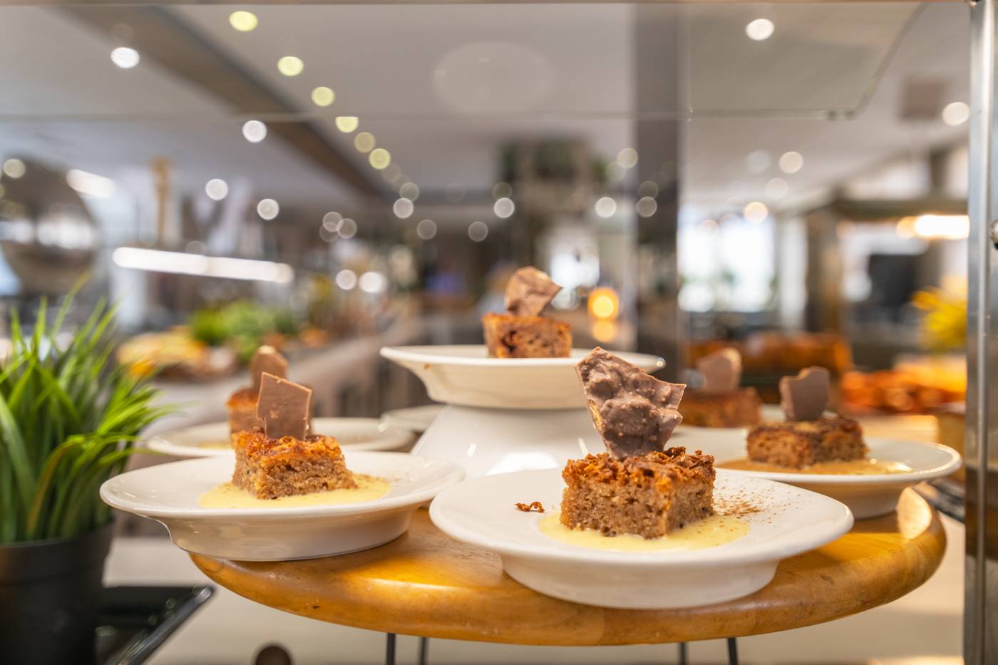 Parasol-Garden-Restaurant-64