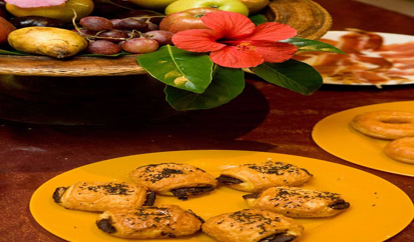 Hotel-100--Fun-Restaurant-57