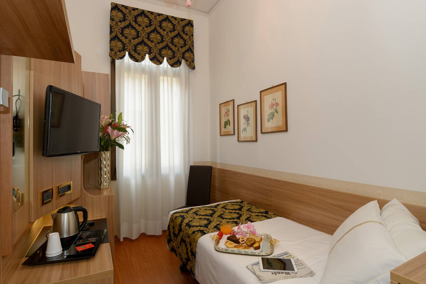 Unahotels-Ala-Venezia--Adults-16--Room-45