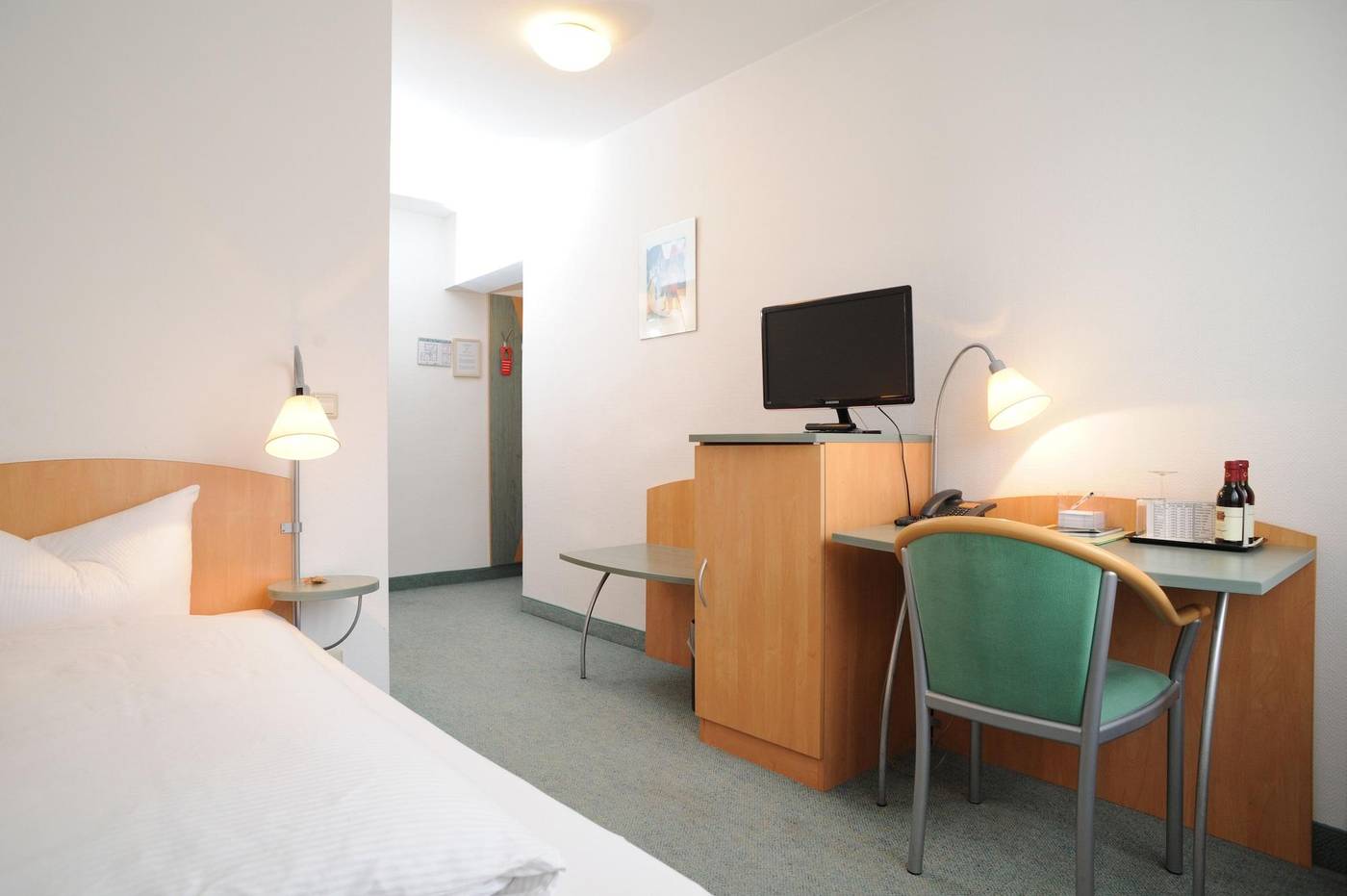 Hotel Central Classic-Germany-Stuttgart-Room-10