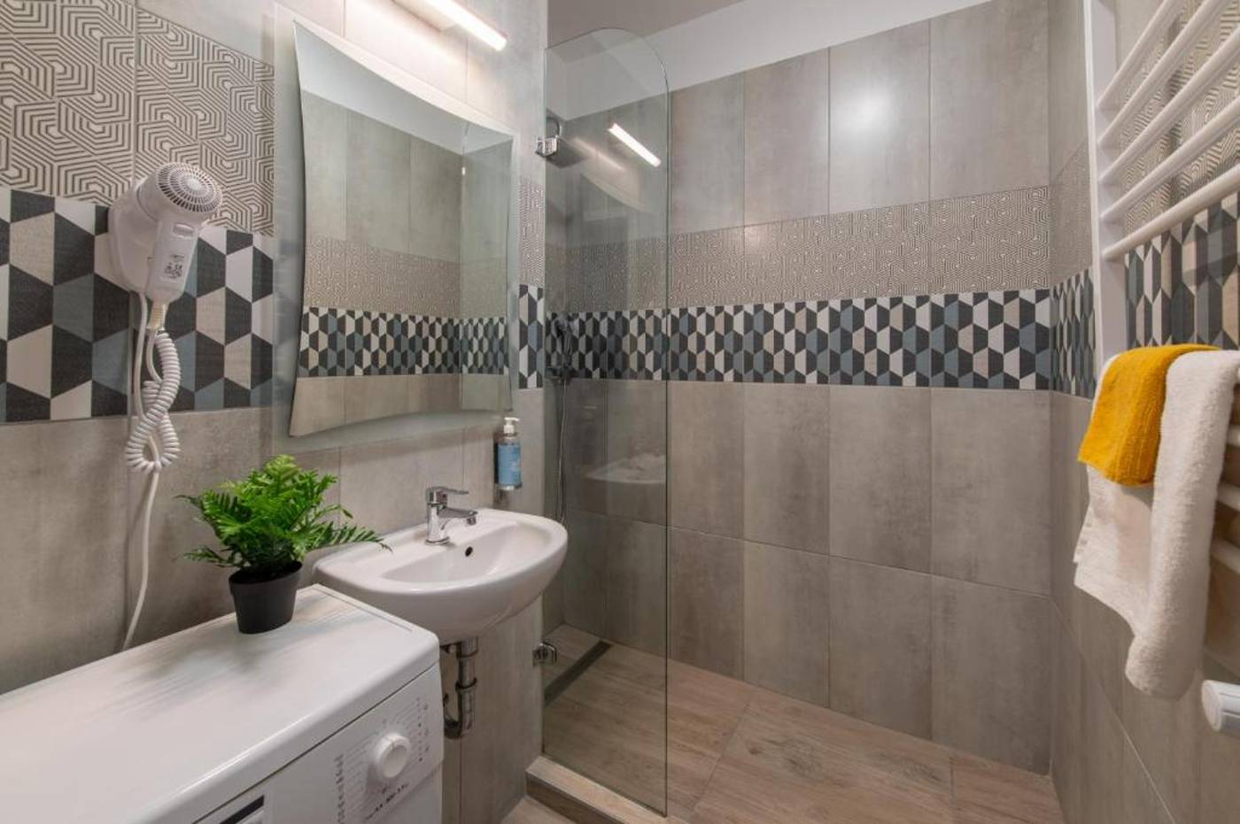 Prince-Apartments---Self-Check-In-Property-Room-25