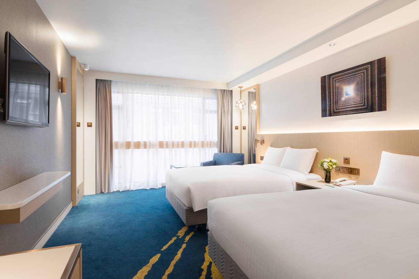 Holiday-Inn-Golden-Mile-Hong-Kong-Room-26