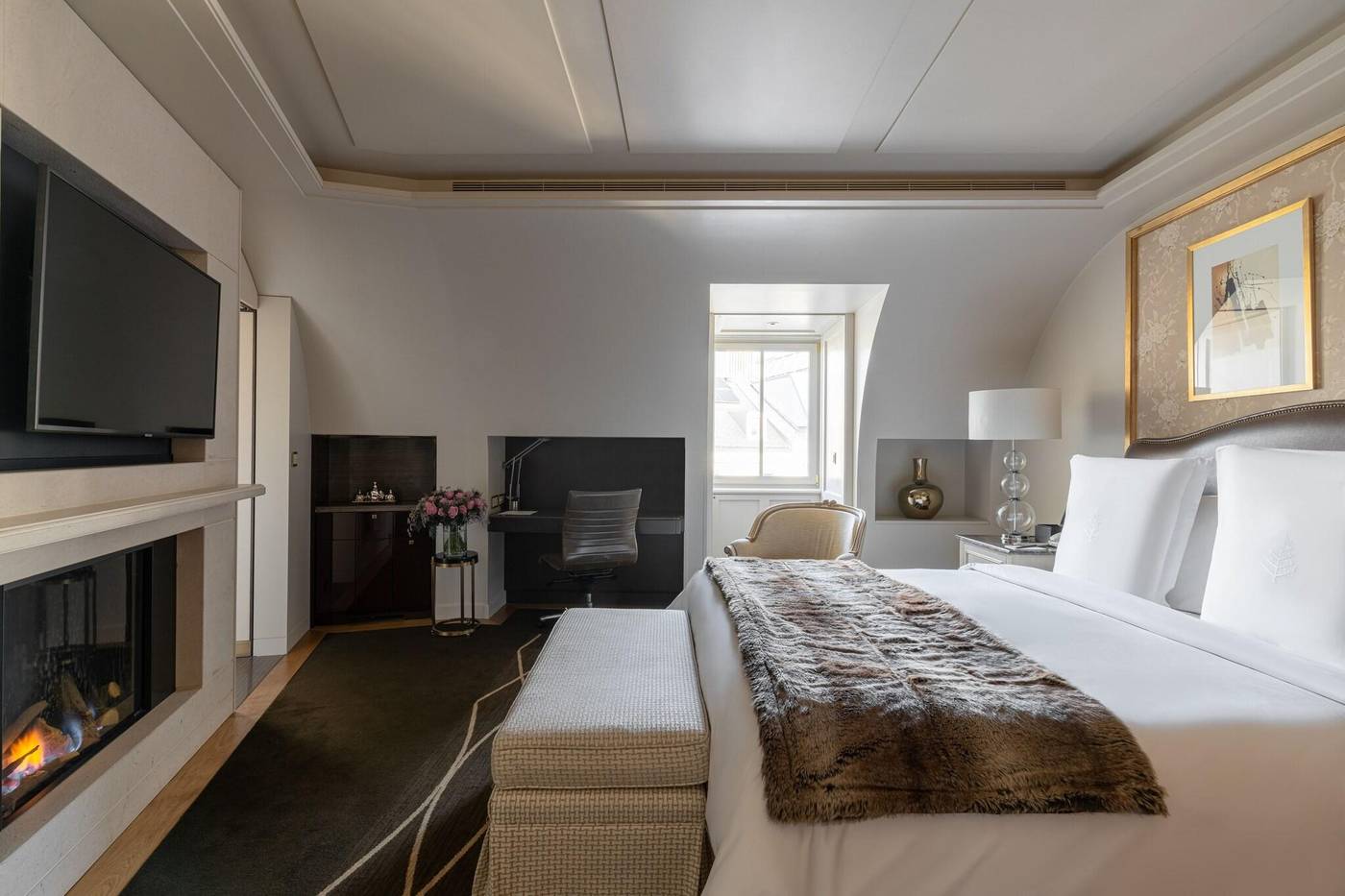 Four-Seasons-Hotel-Geneva-Room-40