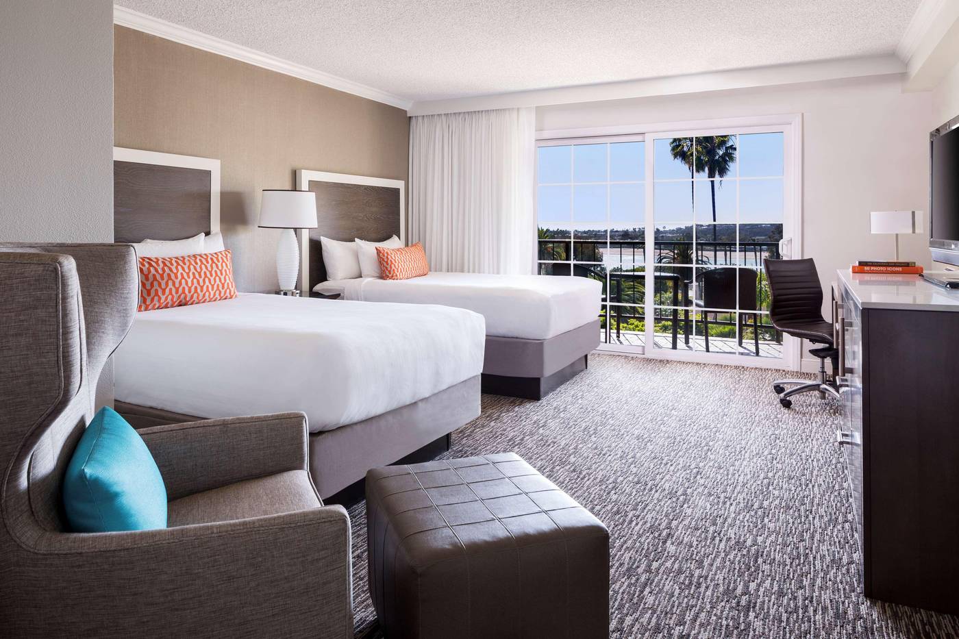 Hyatt-Regency-Newport-Beach-Room-16