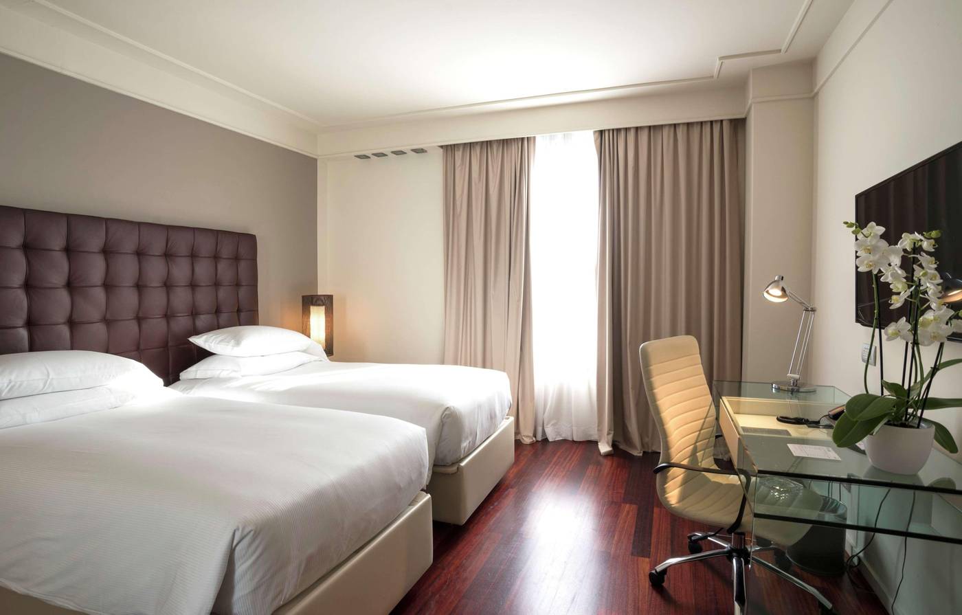 DoubleTree-by-Hilton-Florence-Metropole-Room-25