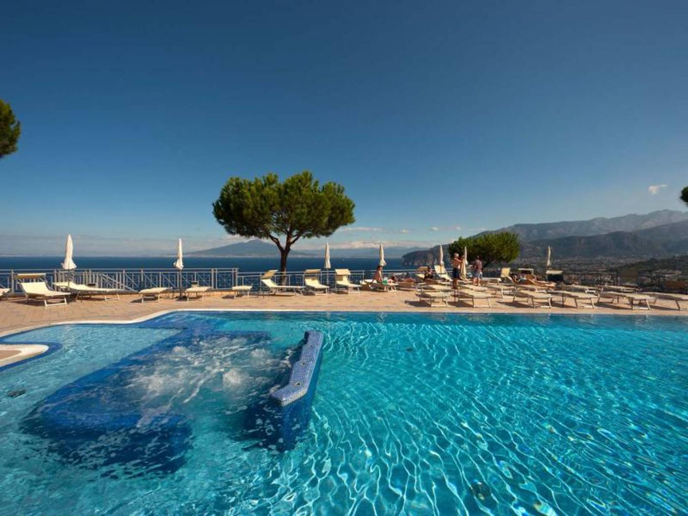 Grand-Hotel-President-Pool-4