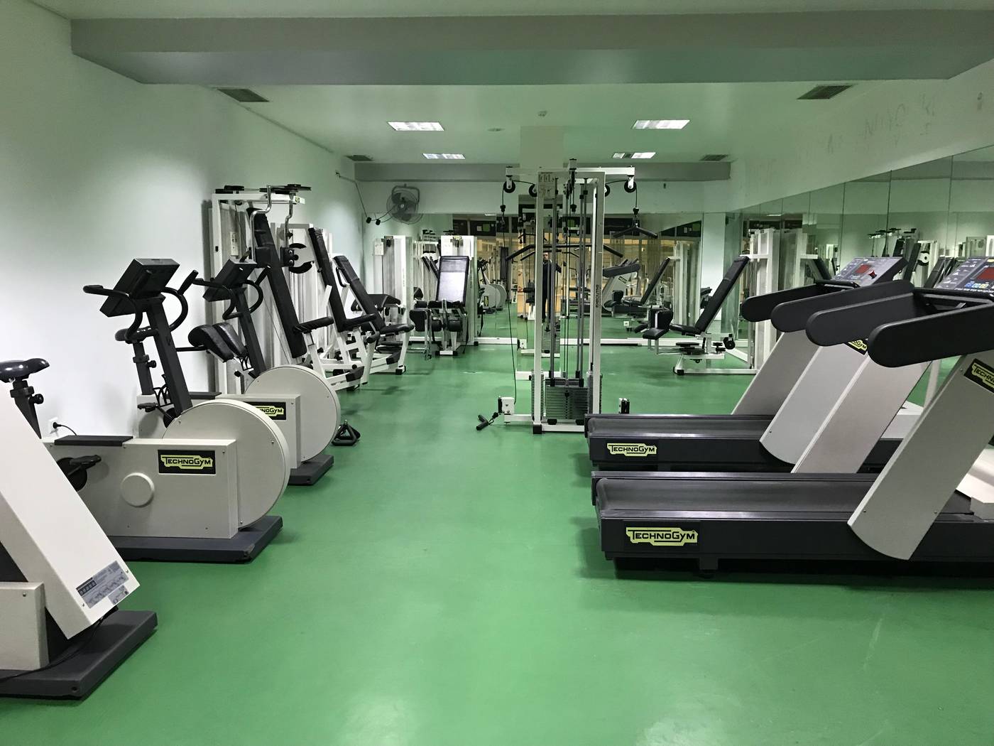 Francis-Sports-and-Entertainment-17