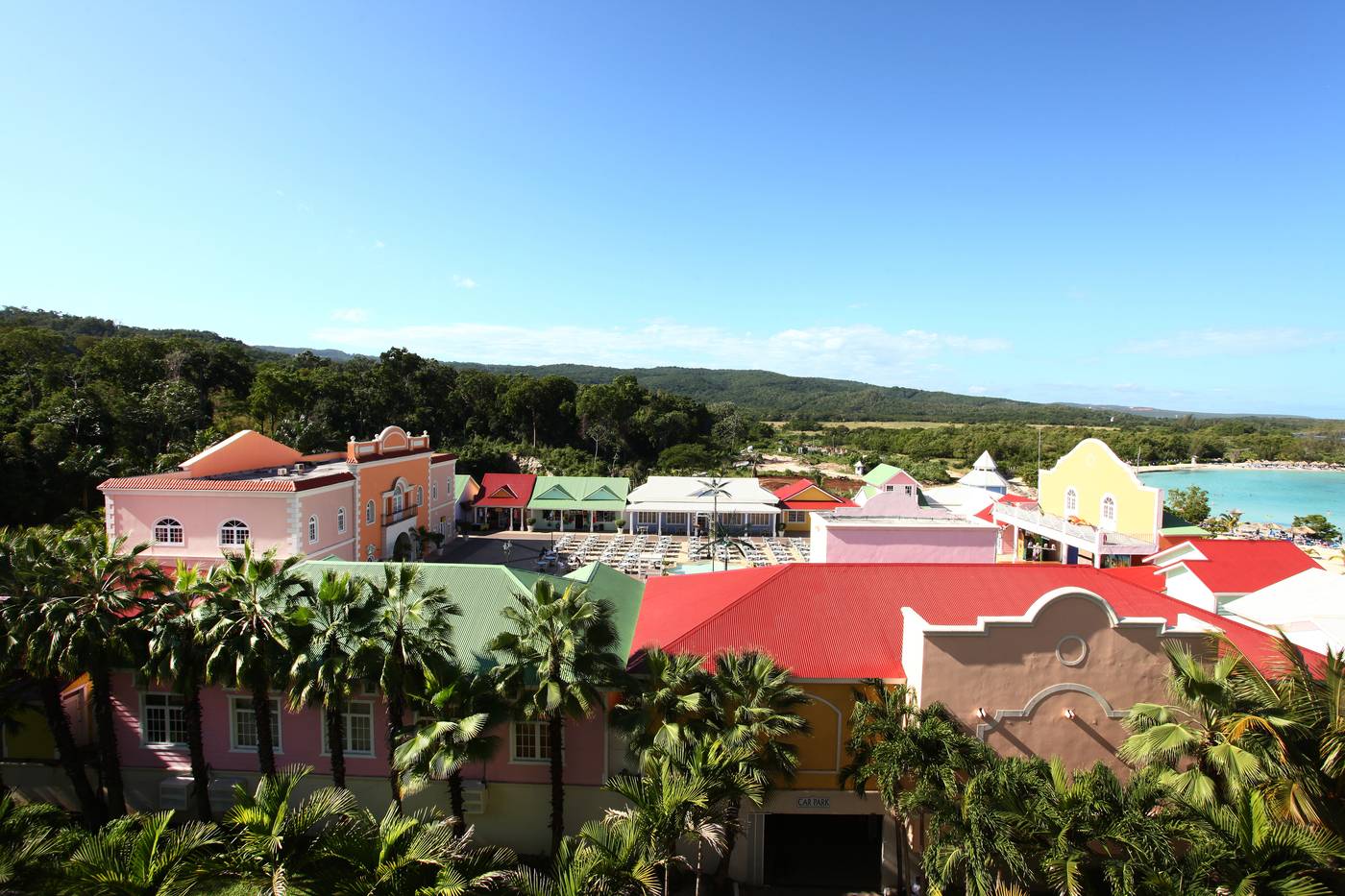 Luxury-Bahia-Principe-Runaway-Bay-All-Inclusive-Adults-Only-Sports-and-Entertainment-25