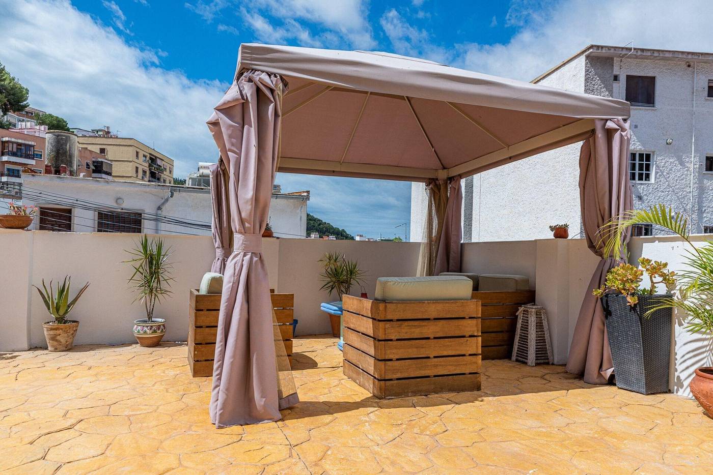 Blue-Castle-Malaga-Sports-and-Entertainment-77