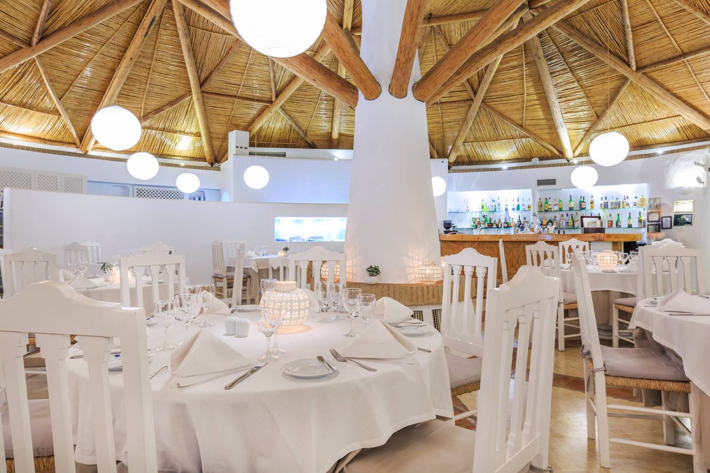 Encosta-do-Lago-Resort-Restaurant-45