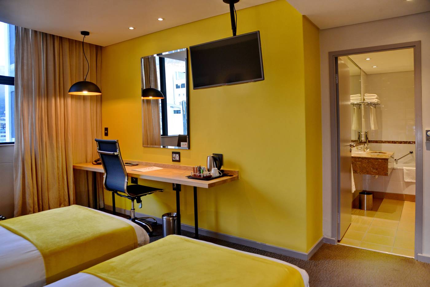 Strand-Tower-Room-29