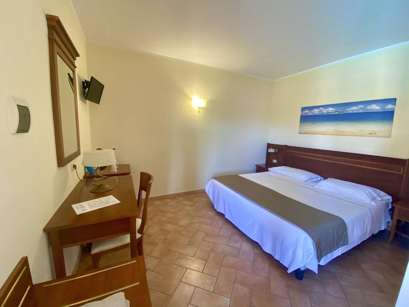 Hotel-Le-Querciolaie-dei-Ricci-Room-13