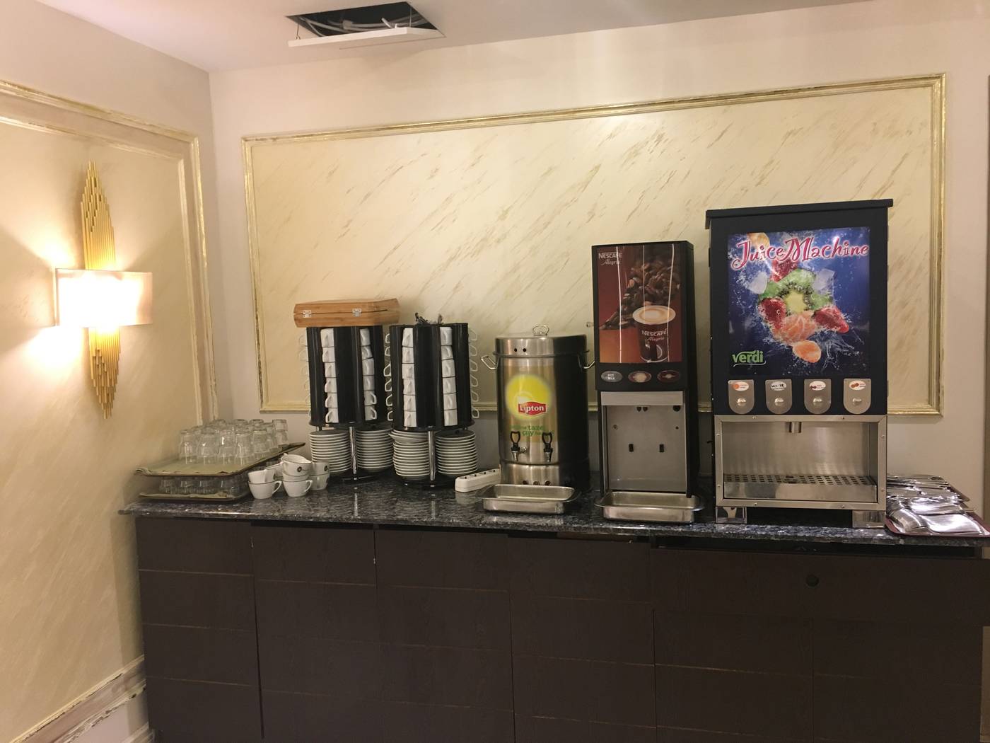 Laleli-Gonen-Hotel-Lobby-11