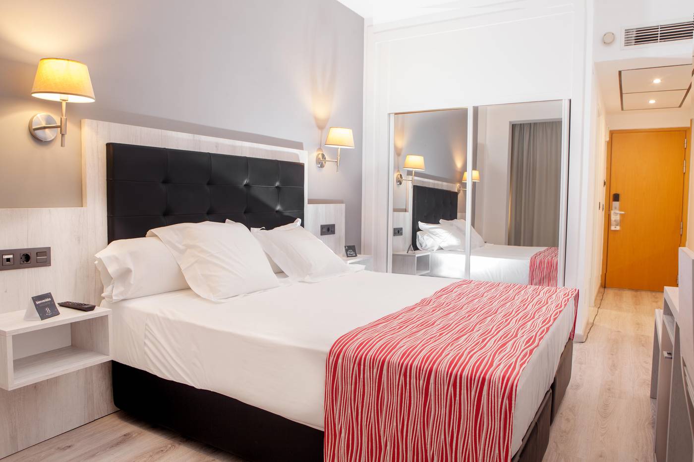 Soho-Bah--a-M--laga-Room-22