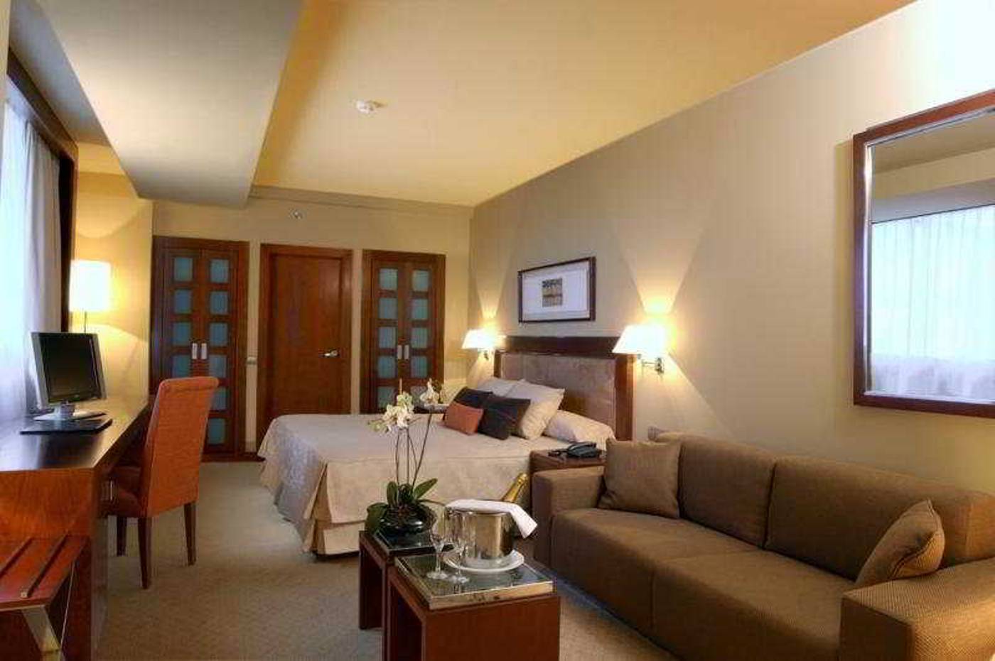 Nuevo-Madrid-Room-20