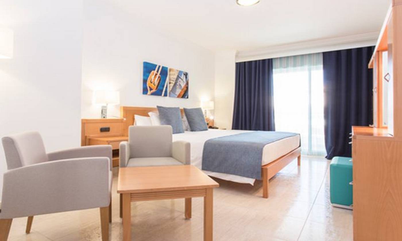 Ukino-Palmeiras-Village-Family-Resort-Room-23