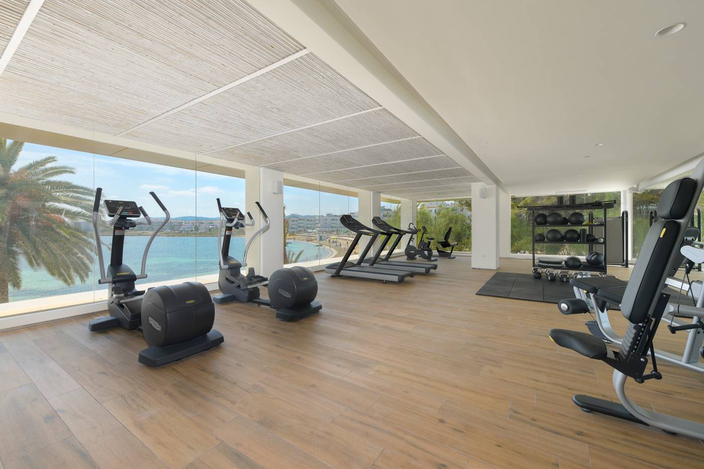 Fiesta-Hotel-Milord-Sports-and-Entertainment-57