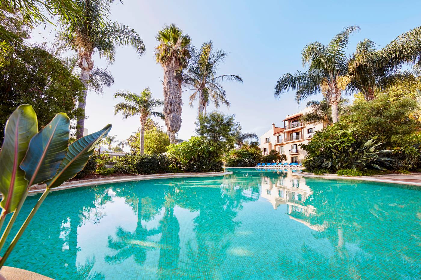 PortAventura-Hotel-PortAventura---Theme-Park-Pool-10