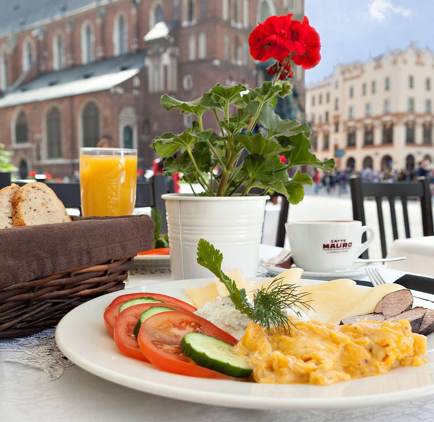 Betmanowska-Main-Square-Residence-Restaurant-75