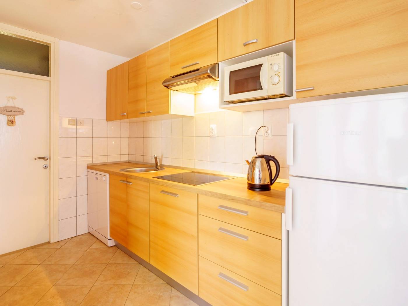 Lumbarda-Resort-Apartments-Room-21